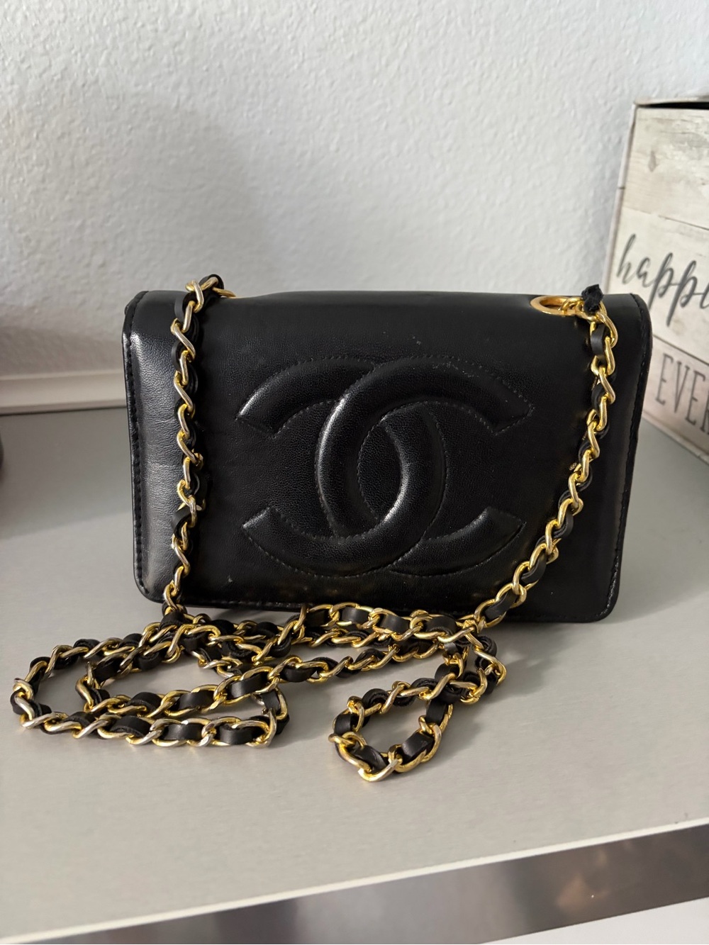 Cc black faux Leather Crossbody Bag with Gold Chain Strap - Picture 2 of 11